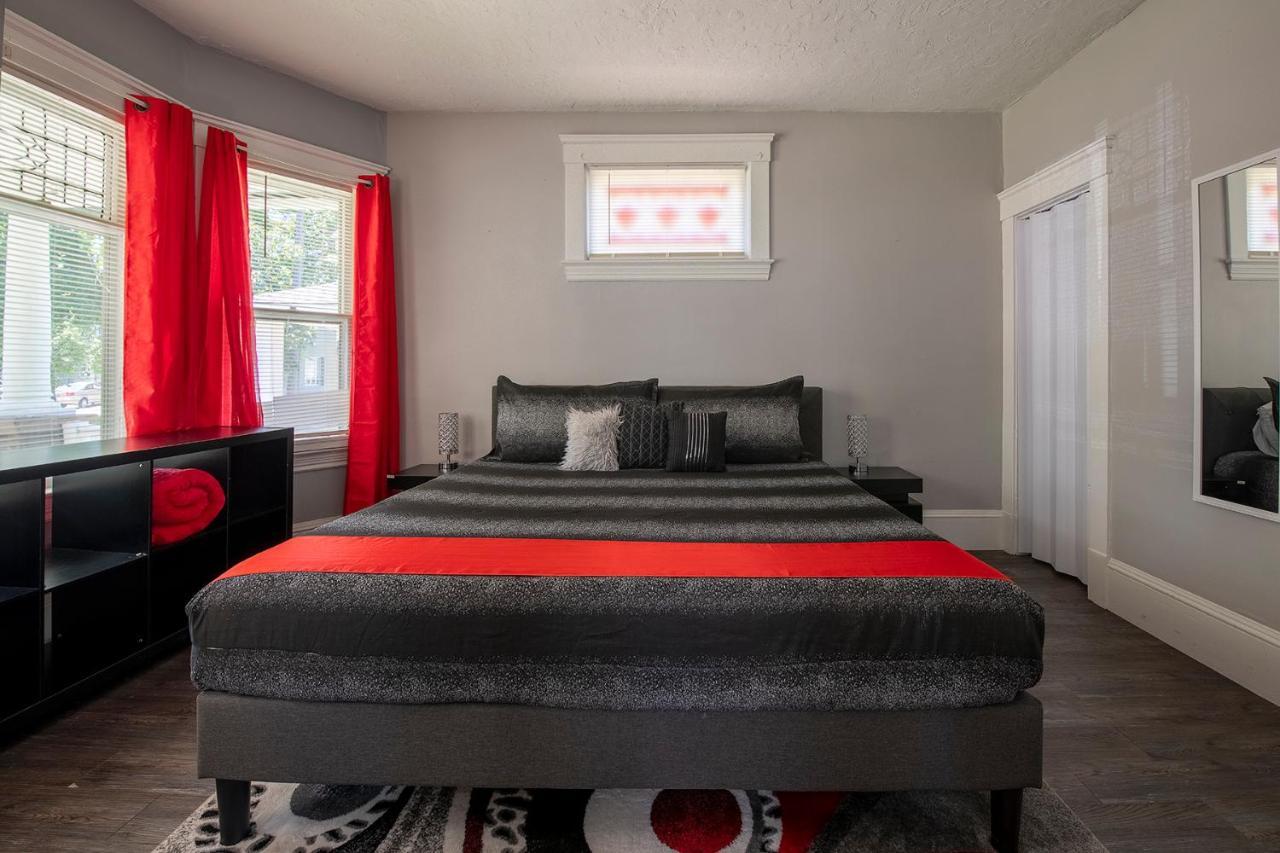 The Rubi Lounge - Spacious Brooklyn Centre Modern Escape Near Downtown With Parking, 300Mb Wifi & Self Check-In Cleveland Esterno foto
